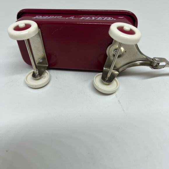 Radio Flyer wagon in EUC Barbie size 4” - Picture 5 of 8